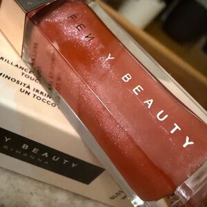 Fenty Beauty Gloss Bomb Universal Lip Luminizer - Fussy